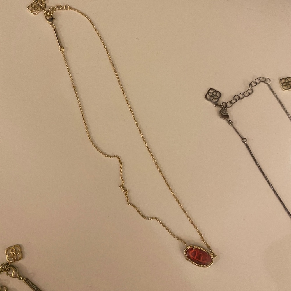 Kendra scott necklace